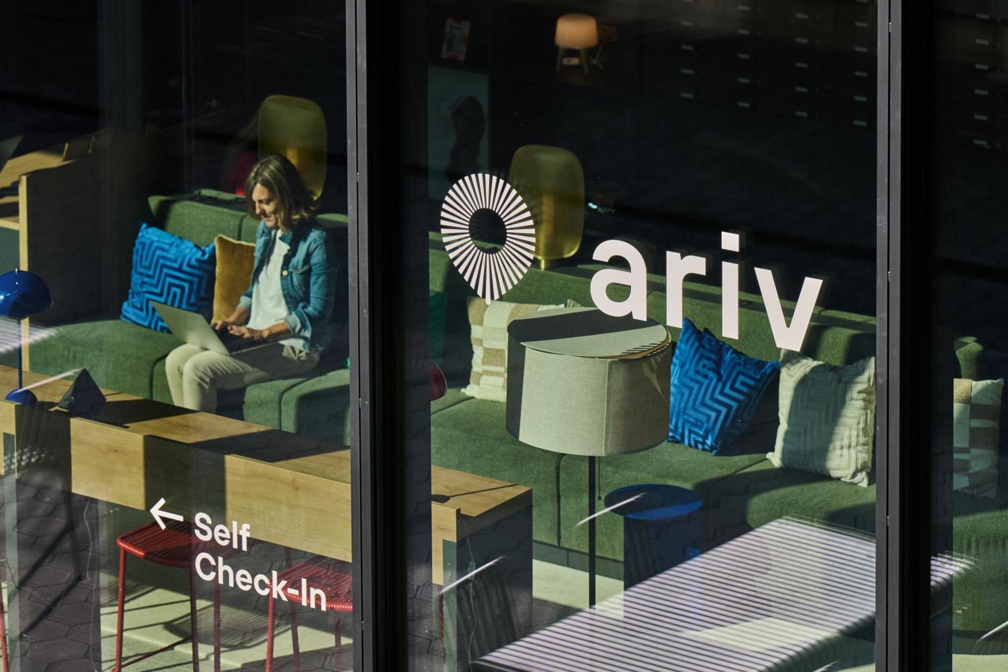 Ariv Design Hotel Zug Steinhausen Exteriör bild